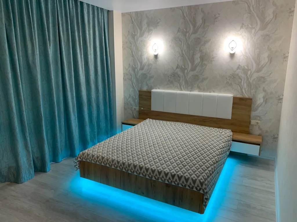 Новенькие светлые апартаменты с террасой и видом на парк