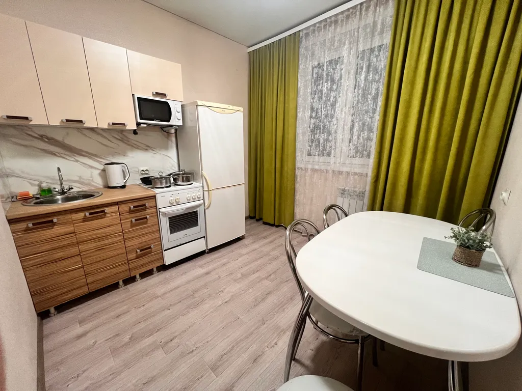 Рядом с Центральной Районной Больницей