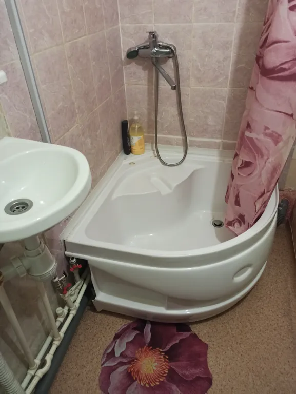 Квартирка в Нефтяниках рядом с Советским парком