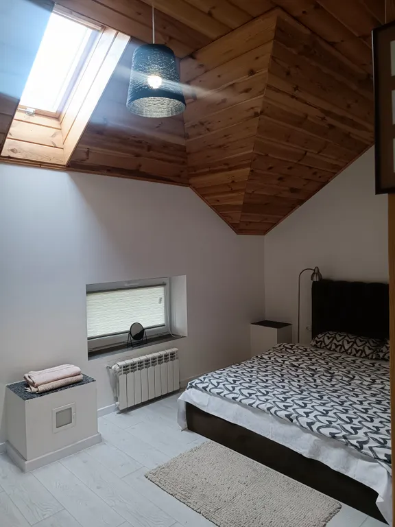 Новый коттедж для семейного отдыха в черте города