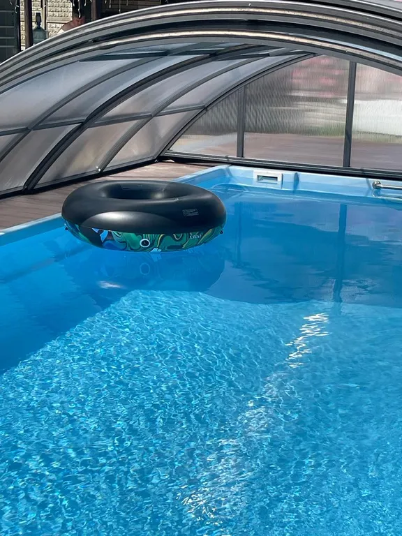 Дом для отдыха с баней и бассейном WoodRay