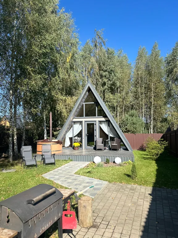 Коттедж Треугольный домик в 14 км от Минска — аренда посуточно в Минск