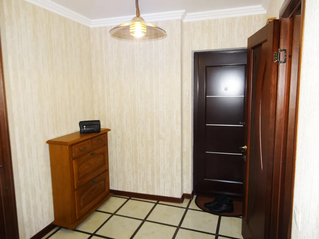 Квартира с балконом и видом на горы