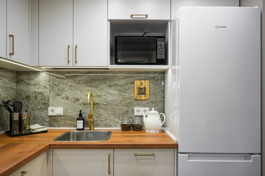 Трёхкомнатная квартира на набережной в центре Великого Новгорода