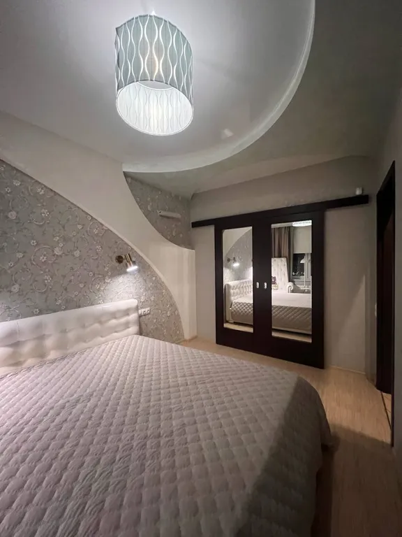 Квартира Просторная квартира с дизайнерским ремонтом — Санкт-Петербург