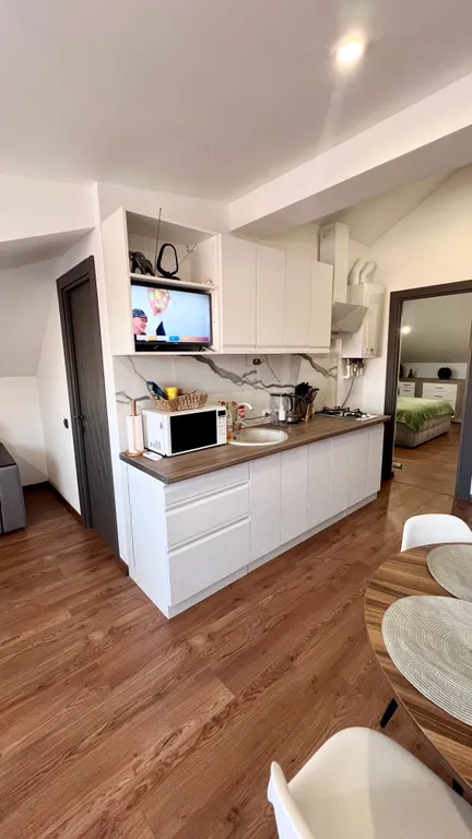 Комфортная квартира на Таврической