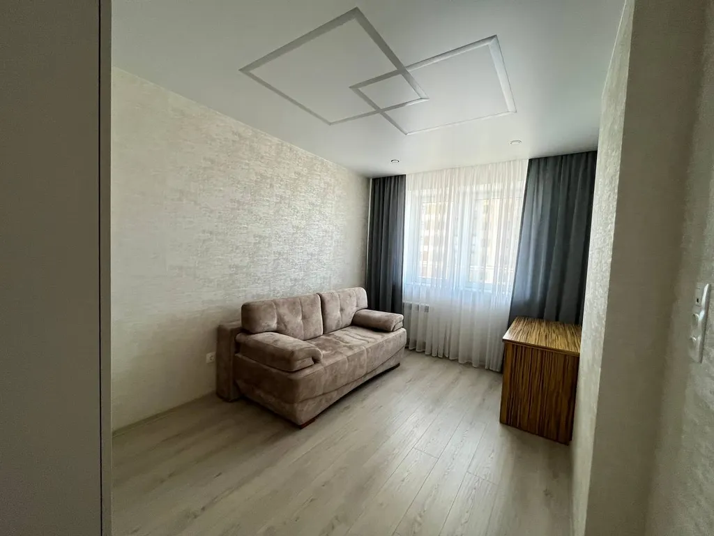 Трехкомнатная квартира-студия в центральном районе