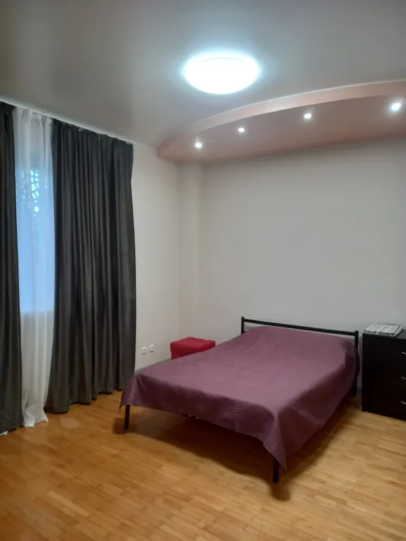 Коттедж под мероприятия с бассейном и баней