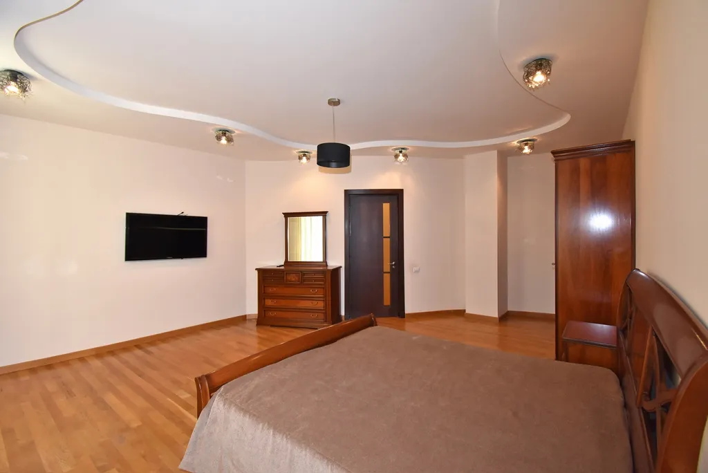 Красивая трёхкомнатная квартира в центре города