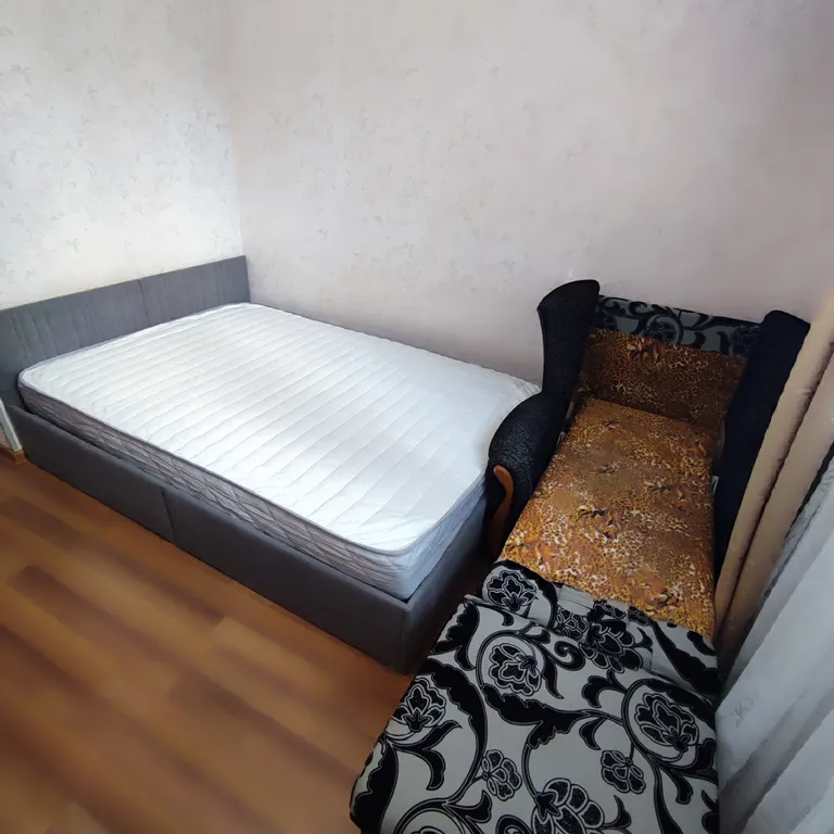 Второй этаж дома с балконом в Профессорском уголке