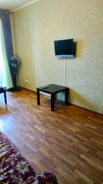 Квартира Квартира Двушка эконом в центре — Тольятти