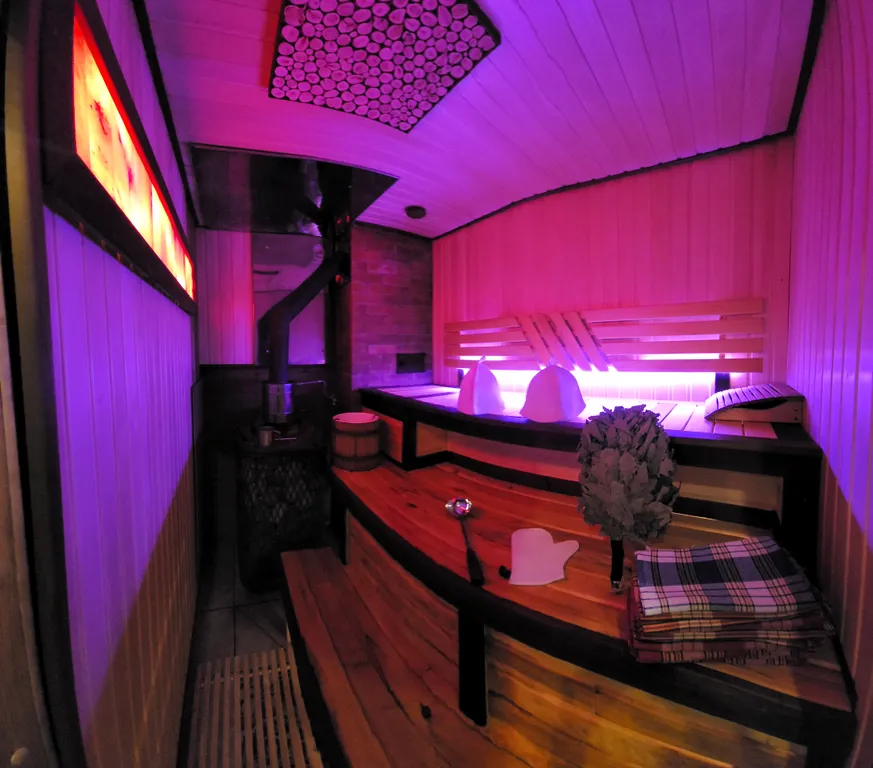 Спа-коттедж с купелью фурако и ик-сауной
