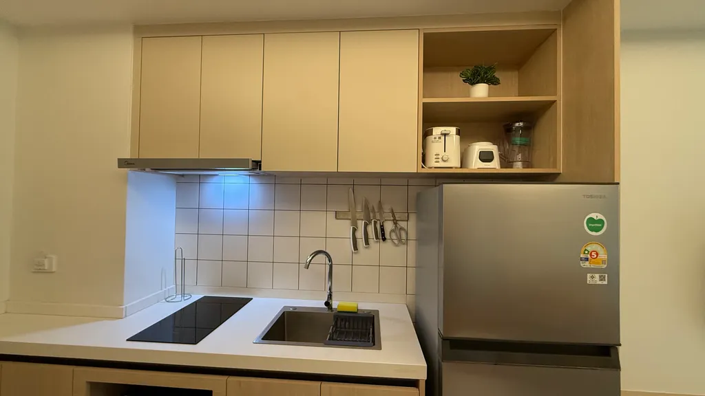 Просторная однушка у моря с бассейном и Wi-Fi 500 мбит/с