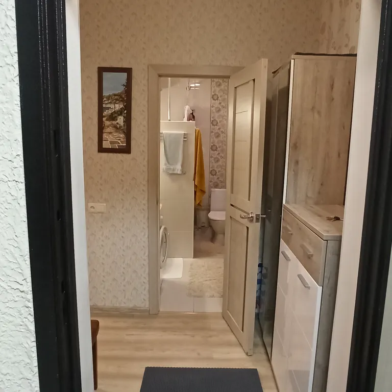 Квартира у новoго благoуcтрoeннoгo пляжa