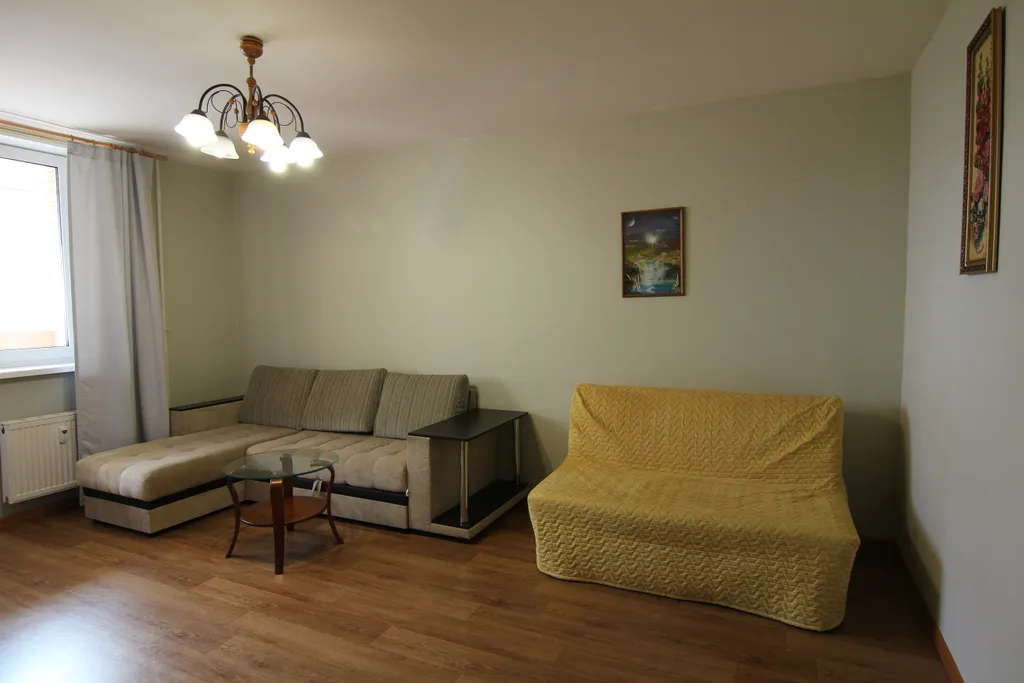 Двухкомнатная квартира в спальном районе