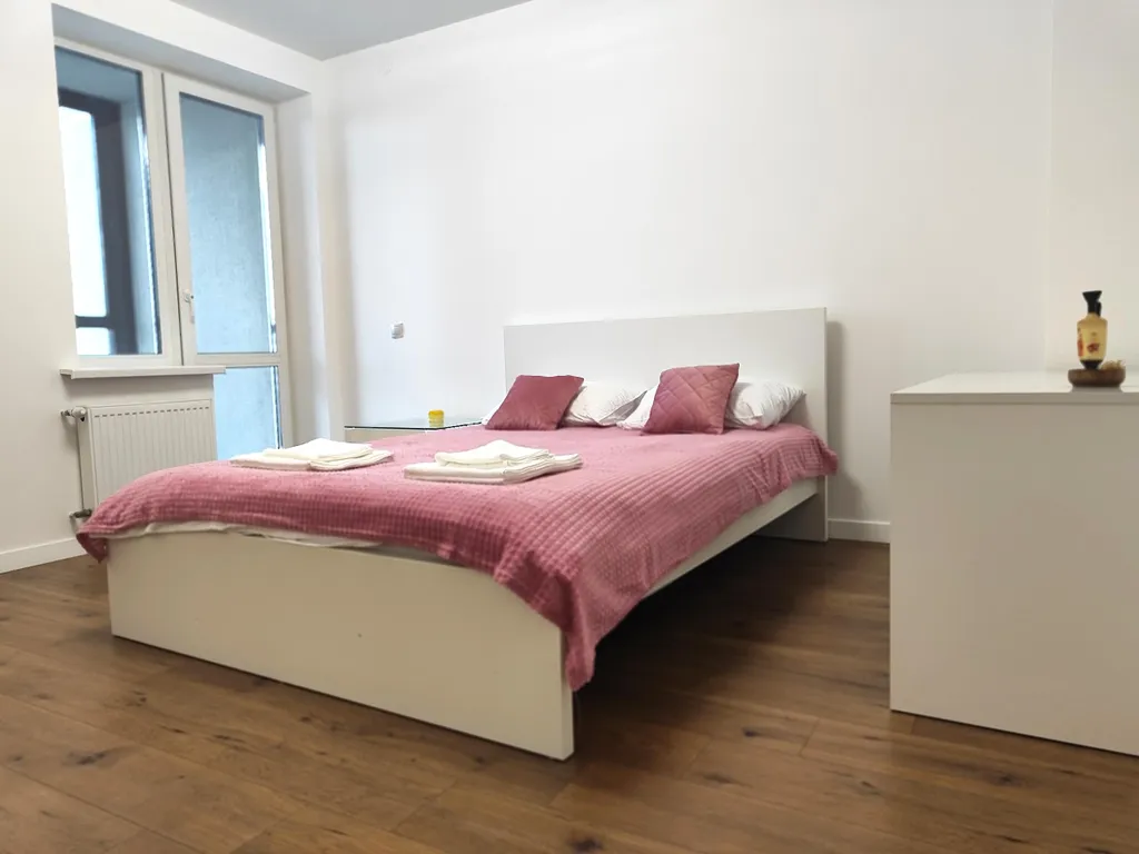 Уютная квартира рядом с метро, 3 отдельные спальни