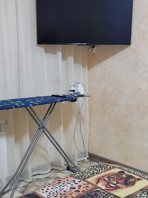 Коттедж с гаражом и двориком