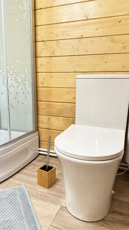 Уютный дом в лесной тиши