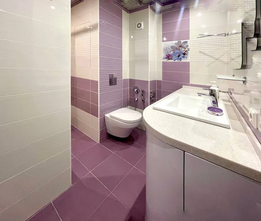 Квартира Просторная, уютная квартира с качественным ремонтом в хорошем доме — Тосно