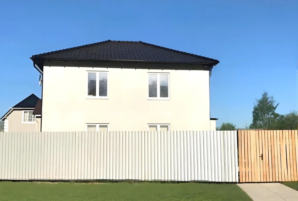 Таунхаус 120м2 с парковкой, 4 спальных комнаты, SPAR на Аксакова 125