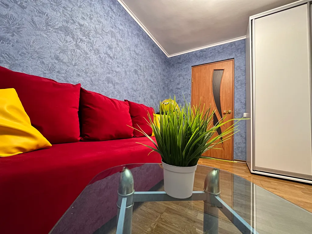 Квартира 3-комнатная Квартира — Евпатория