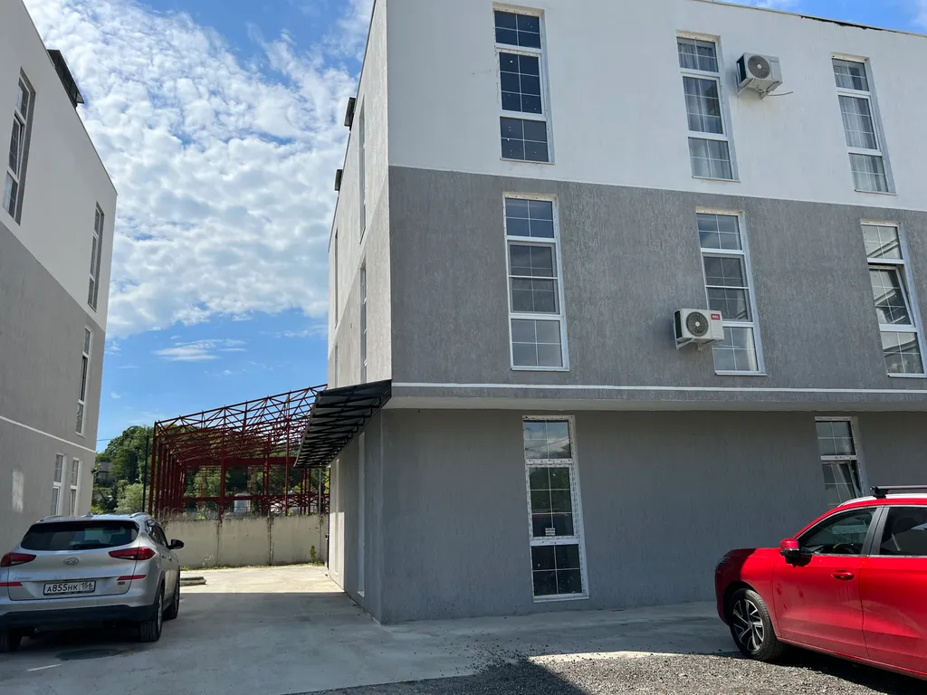 Тихая студия с видом на горы в далеко от суеты