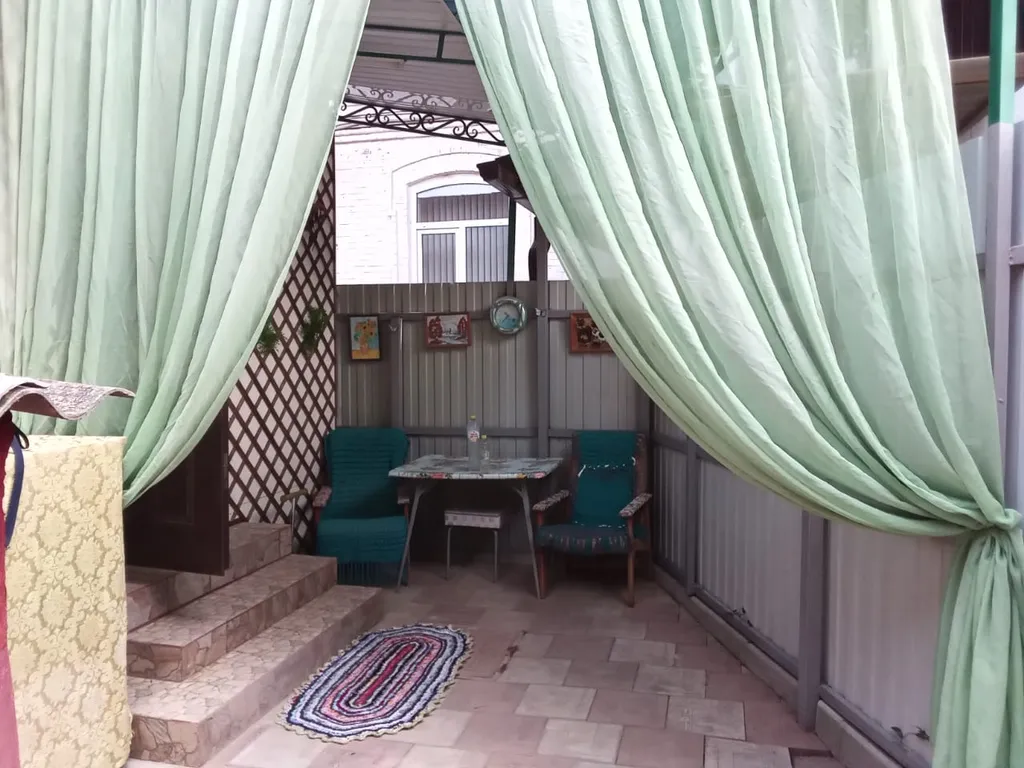 Уютное жильё с отдельным двором в центре