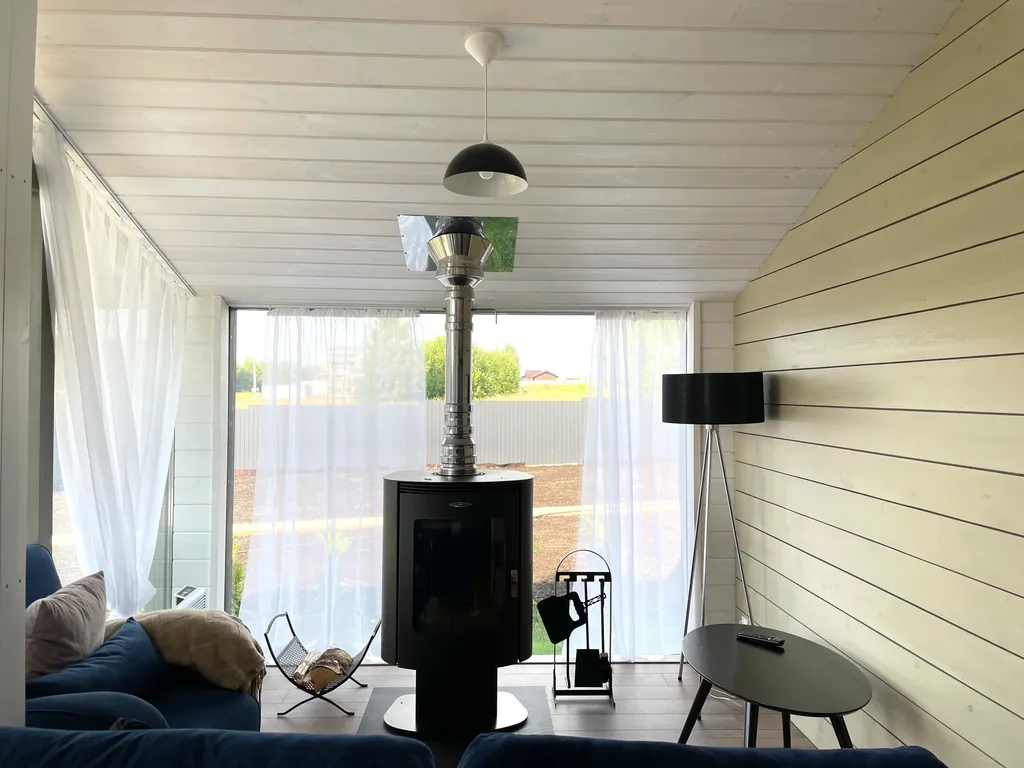 Домик с видом на реку