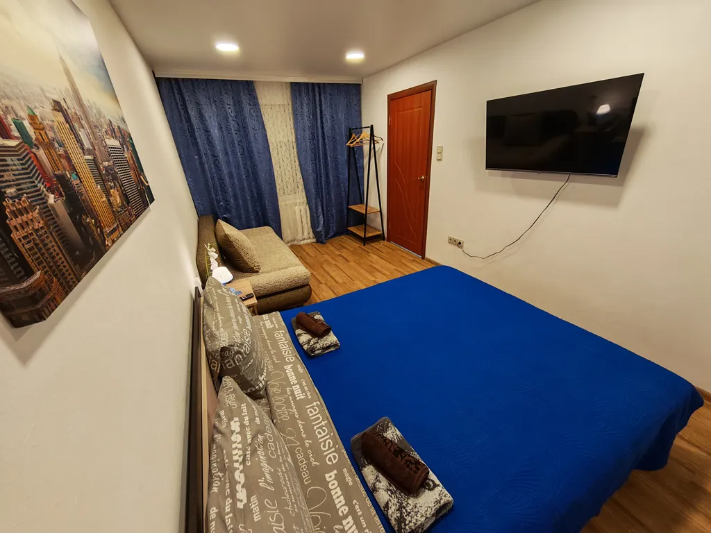 Трёхкомнатная квартира у Семёновского озера