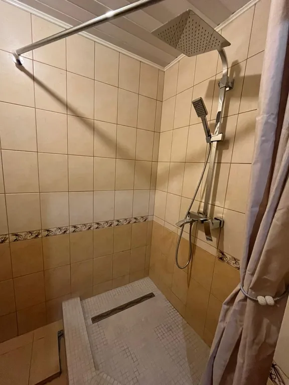 Просторная квартира недалеко от центра города