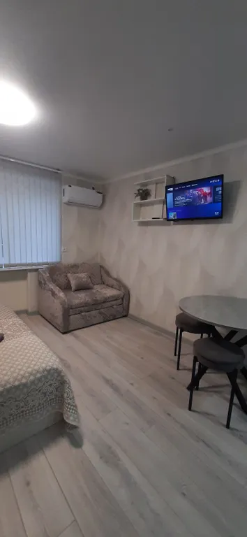 Уютная квартира-студия в тихом районе, рядом бювет с минеральной водой