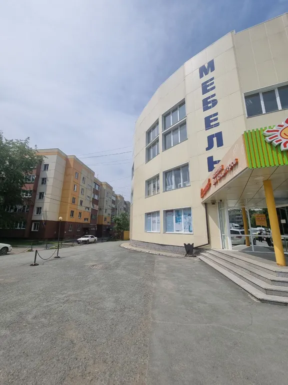 Квартира возле ТЦ Рай