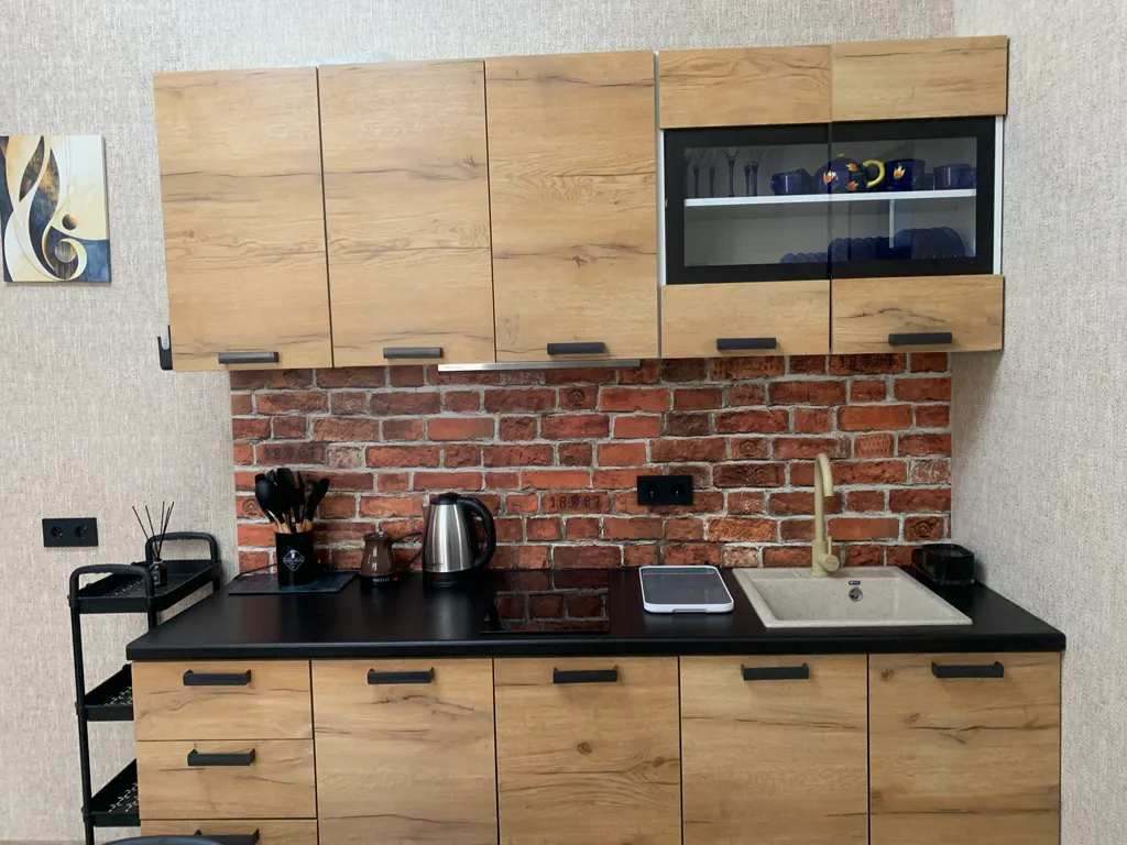 Комфортабельный дом с бассейном с видом на горы