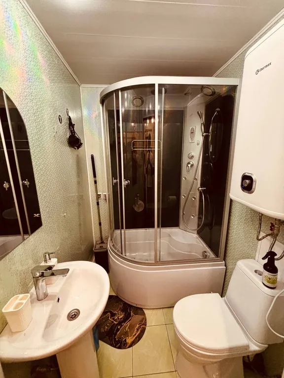 Двухкомнатная в самом центре у набережной