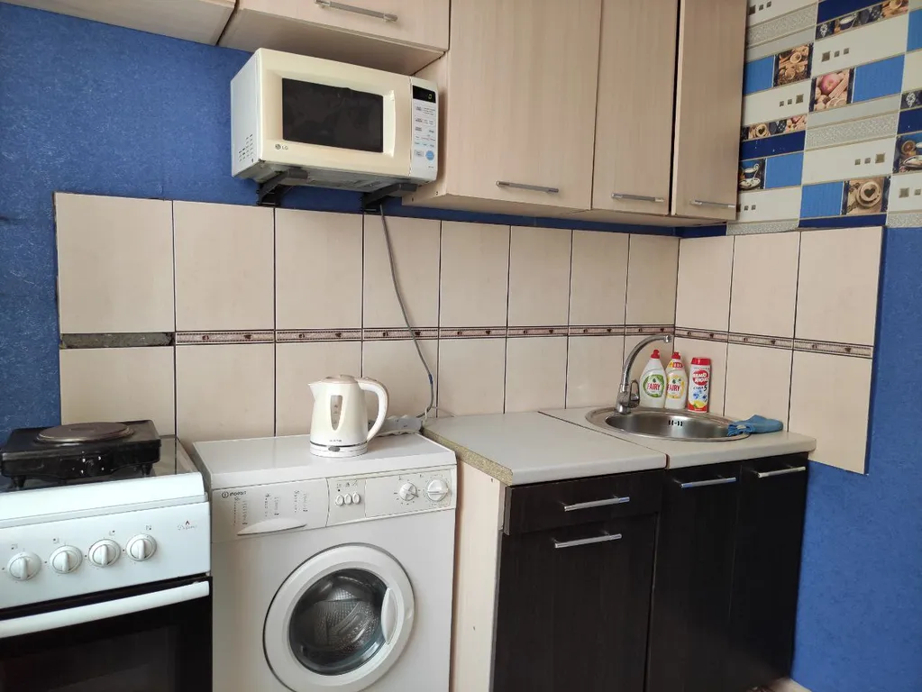 Двухкомнатная квартира возле автовокзала и краевой больницы