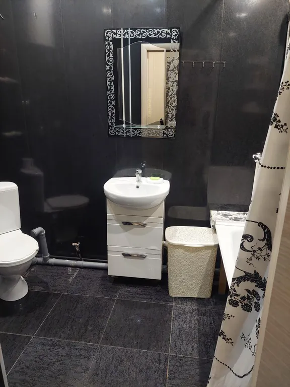 Двухкомнатная квартира в тихом районе