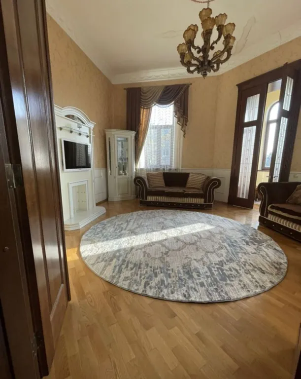 Квартира в центре в особняке 19 века — аренда посуточно в Пятигорск