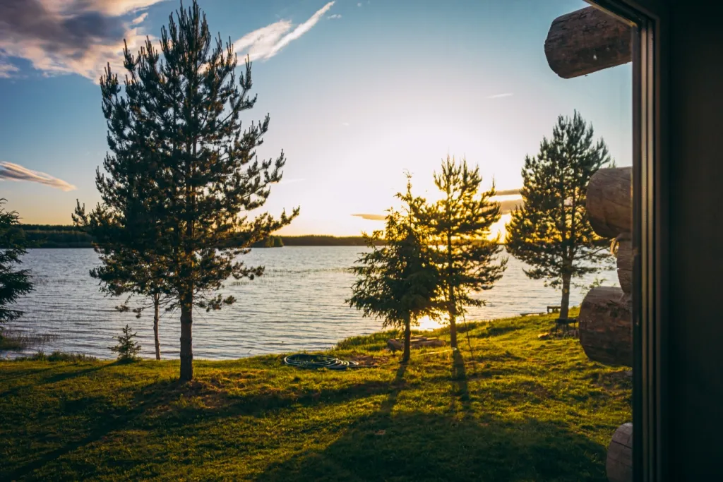 Эко-дом с роскошными видами на берегу озера