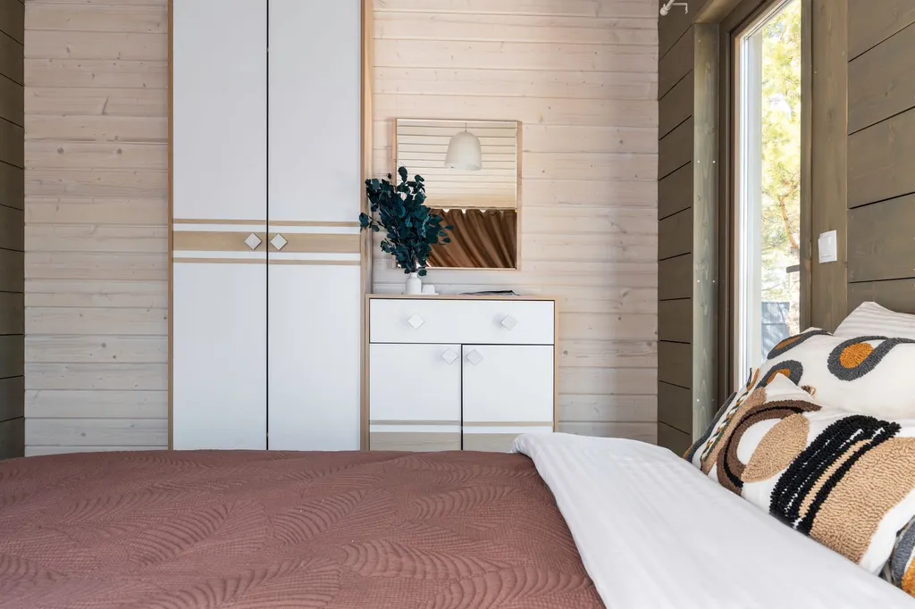 Дом под соснами