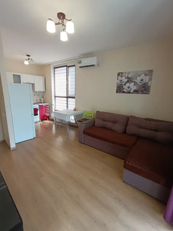 Солнечная квартира с красивым видом на город