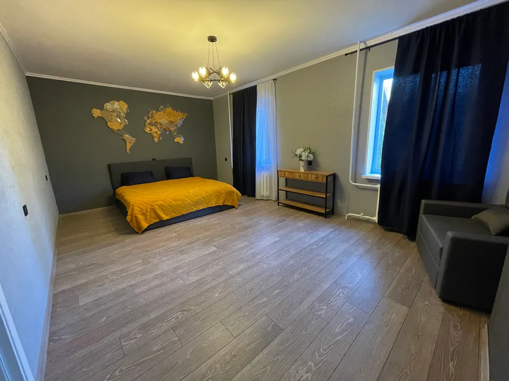 Дом в уникальном месте на берегу озера