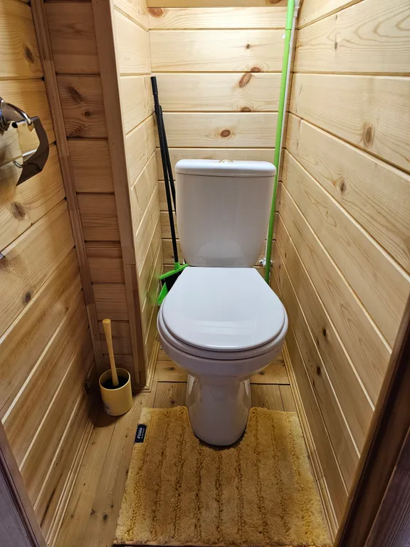 Таунхаус возле города с баней и купелью