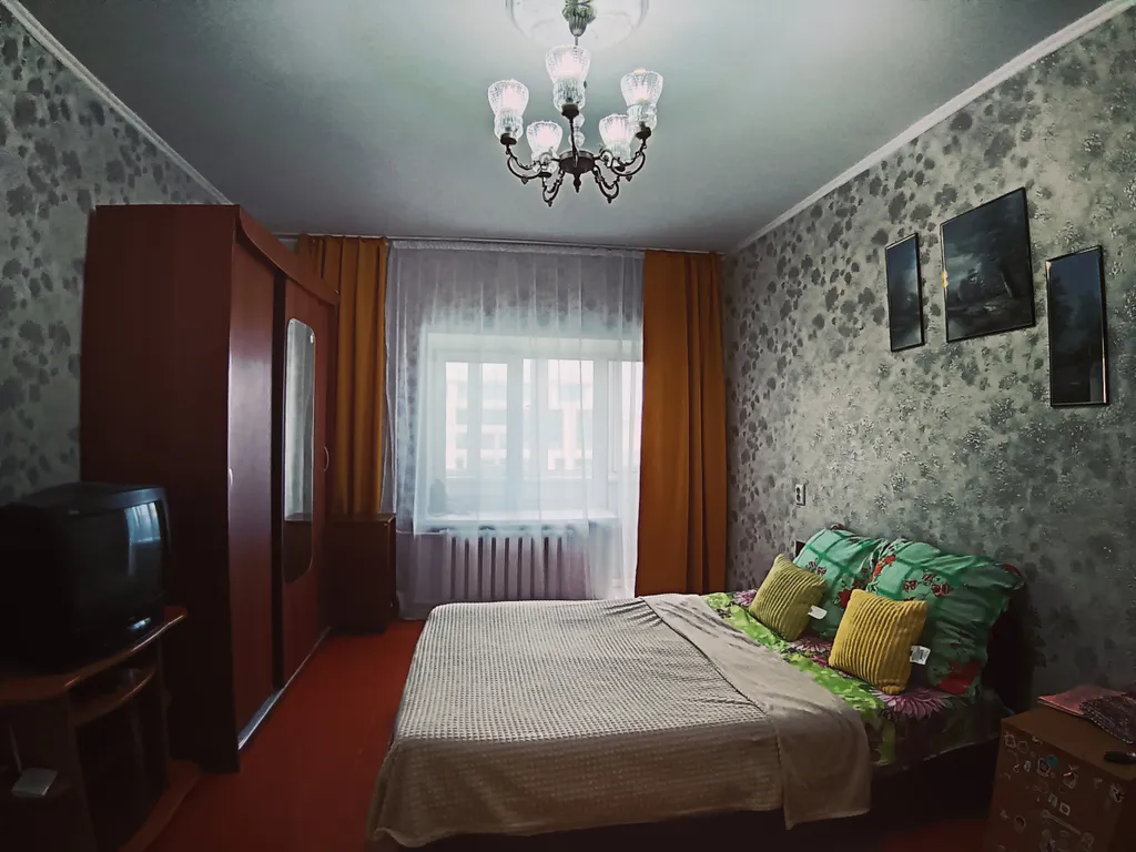 Экономка из окна видно Кремль