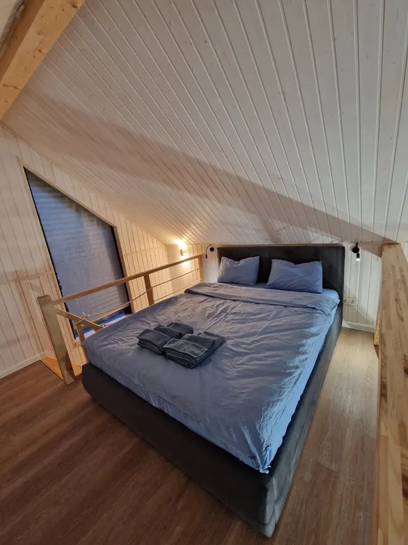 Двухуровневый коттедж Тенерифе с террасой