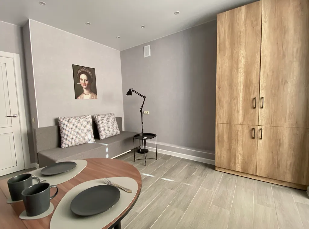 Квартира Квартира Стильная евродвушка в центре города — Элиста