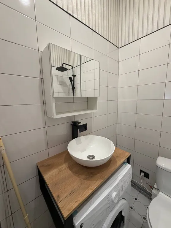 Уютная студия в центре на набережной реки Волга