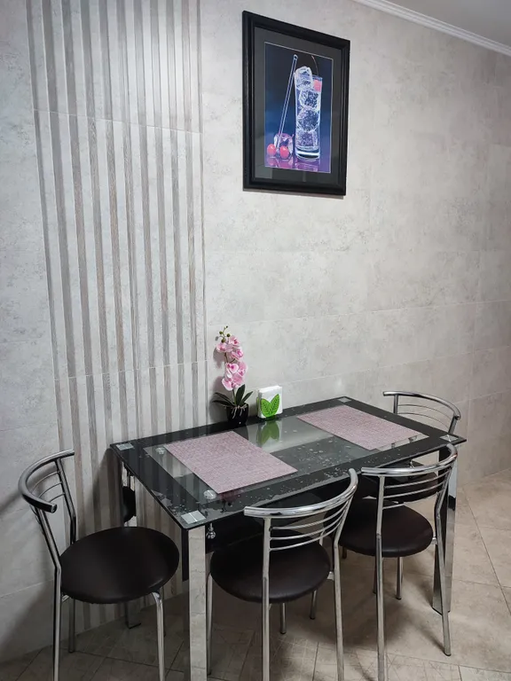 Новые апартаменты в центре, Амфитеатр, парки и старый город рядом.