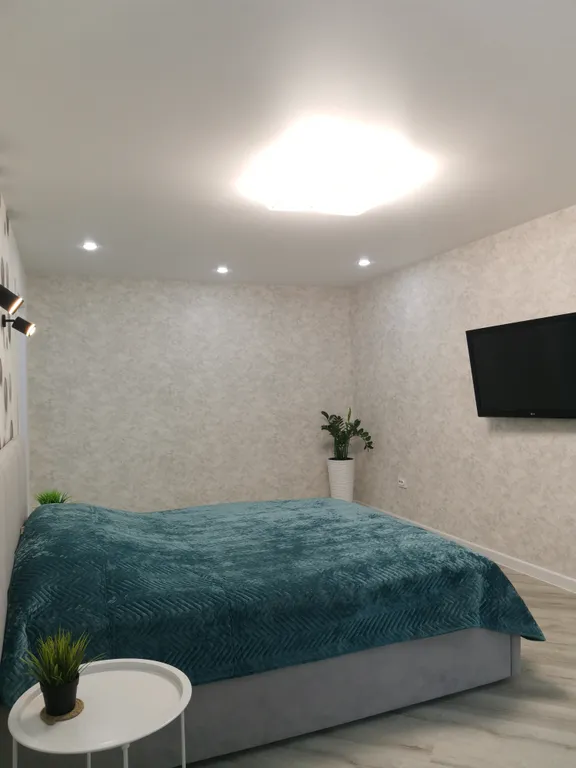 Красивая квартира у набережной