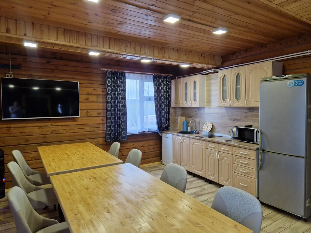 Коттедж Двухэтажный дом с баней, 6 спальных мест — аренда посуточно в Петропавловск-Камчатский