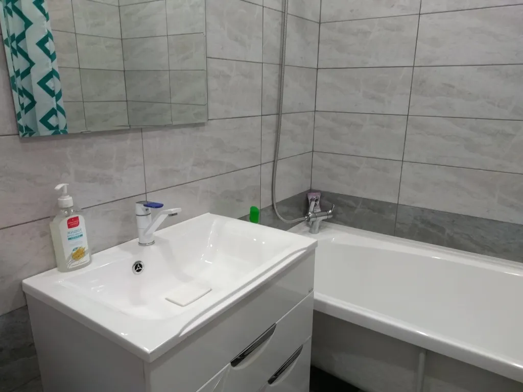 Квартира у Спорткомплекса и Ледового дворца